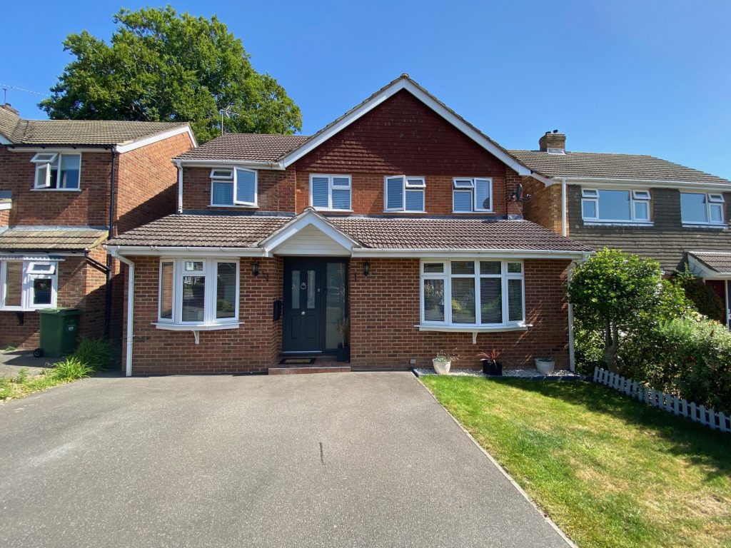 Sales Berkshire Estate Agents