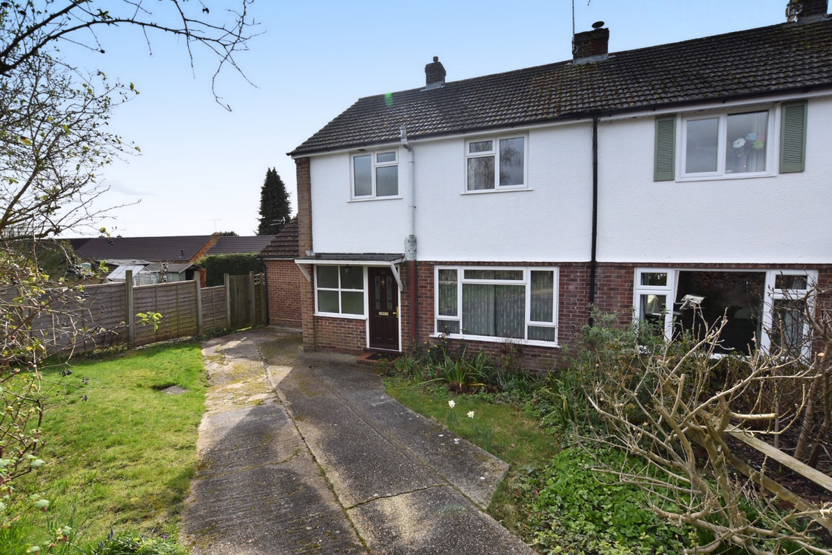 Sales Berkshire Estate Agents